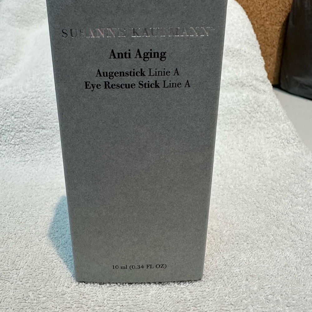 Anti Aging Eye Rescue Stick - Gray